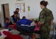 Slovensk a esk vojaci rozdvali v martinskch Bambuskch humanitn pomoc 5